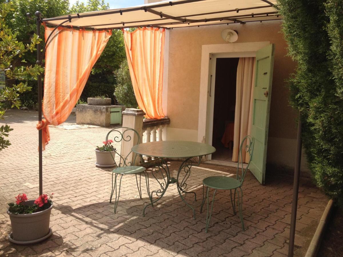 Mas La Cigaliere Bed & Breakfast Venasque Bagian luar foto