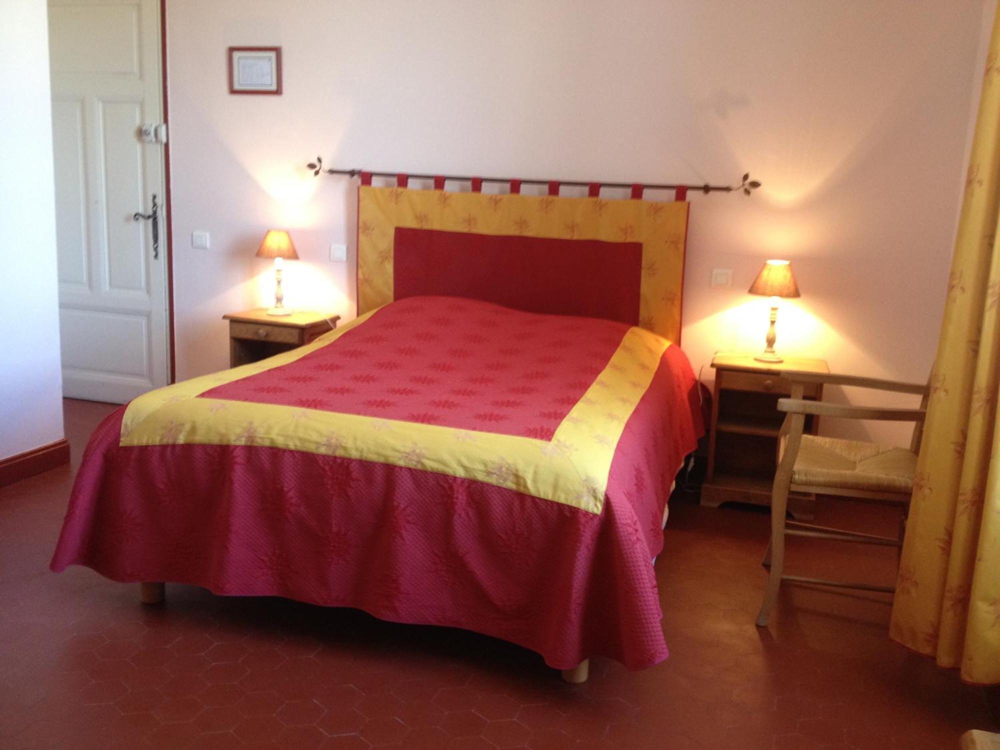 Mas La Cigaliere Bed & Breakfast Venasque Bagian luar foto