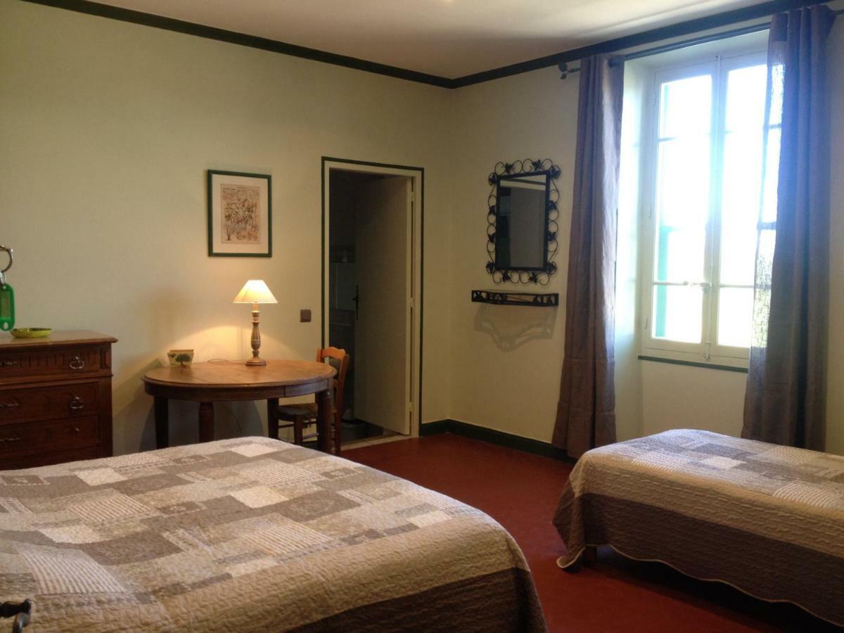 Mas La Cigaliere Bed & Breakfast Venasque Bagian luar foto