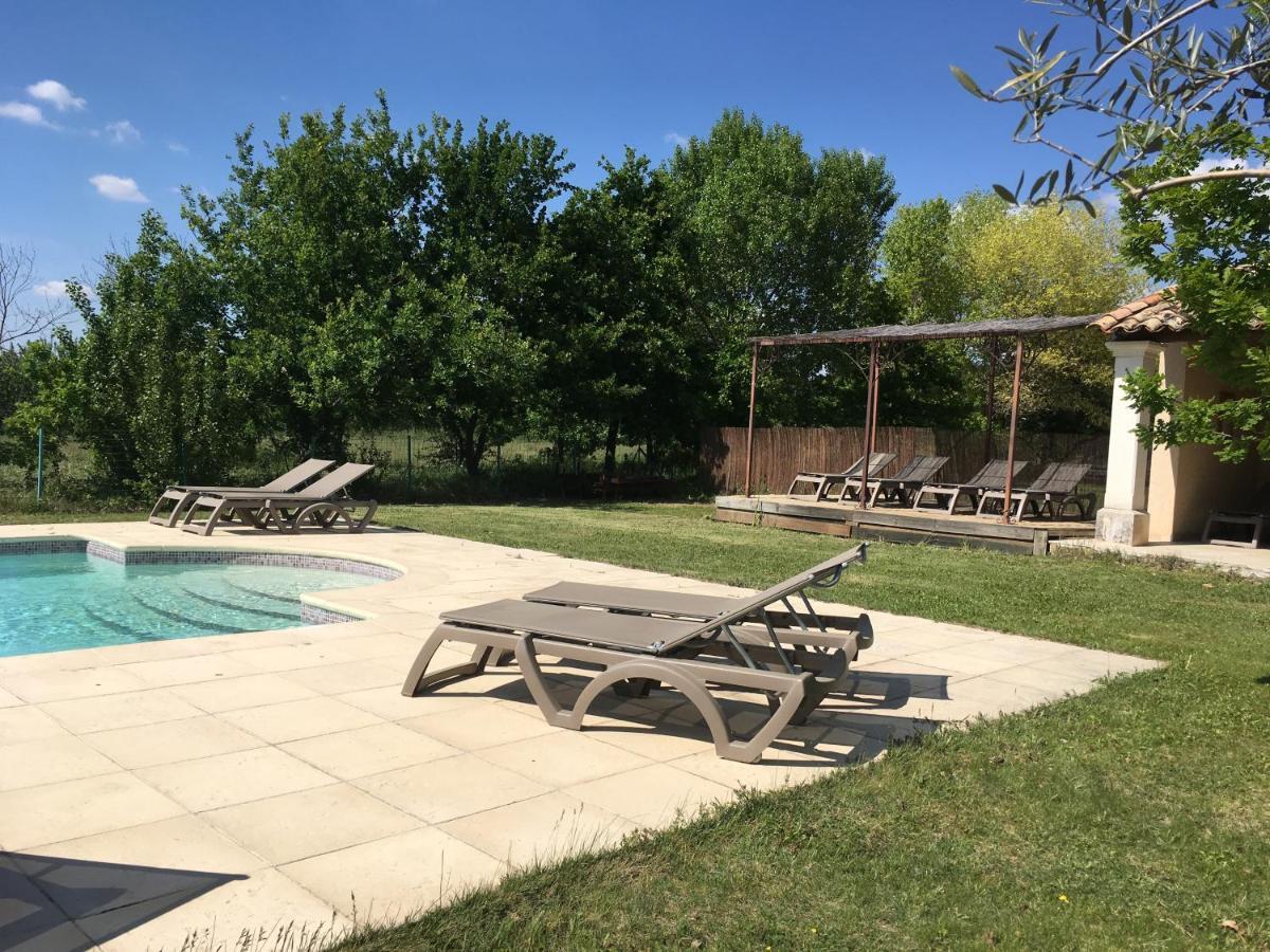 Mas La Cigaliere Bed & Breakfast Venasque Bagian luar foto